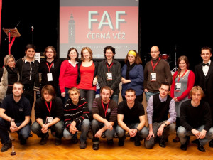 Nominovaní autoři společně s realizačním týmem v roce 2011