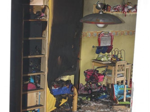 Dětský pokoj bytu na Pražské třídě po požáru
