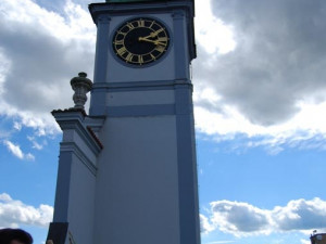 Pohled na hodiny z Radniční věže