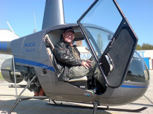 Ve vrtulníku Robinson R22