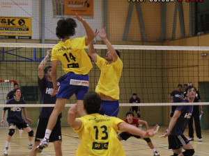 Fučík nahrává, Kubalec připraven k útoku