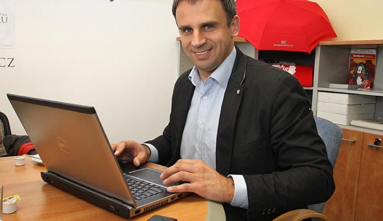 Hejtman Jihočeského kraje Jiří Zimola v redakci Budějcké Drbny