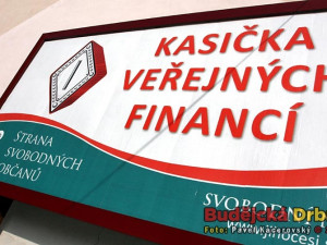 Kasička v nadživotní velikosti