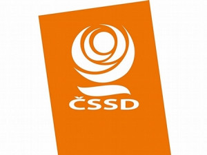 Postoj ostatních stran žene ČSSD ke spolupráci s KSČM