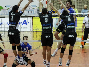 Trojblok Rojas, Sukuba, Novotný