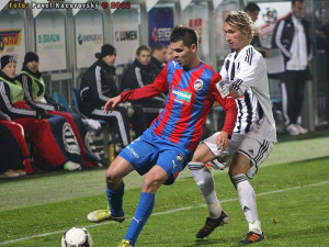 Novák dotírá na Ďuriše