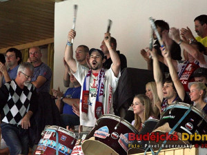 Domácí kotel byl  ve Sportovní hale pořádně slyšet