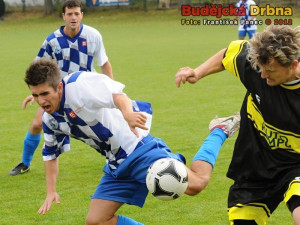 Počasí fotbalistům nepřálo, o víkendu hrála jen Hluboká