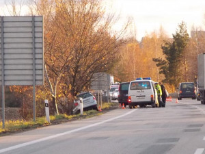 Tragická nehoda Volkswagenu Golf u Plané