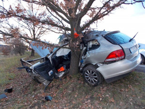 Tragická nehoda Volkswagenu Golf u Plané