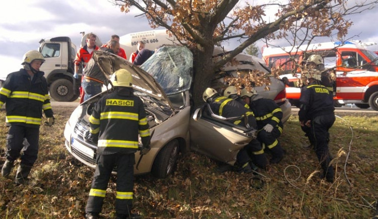 Tragická nehoda Volkswagenu Golf u Plané
