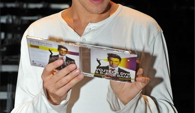 Vojta Dyk spolu s brněnským orchestrem B Side Band zavítá k nám do jihočeské metropole