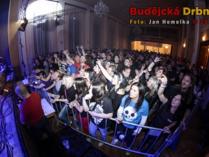 Zaplněná Slavie se bavila celý večer