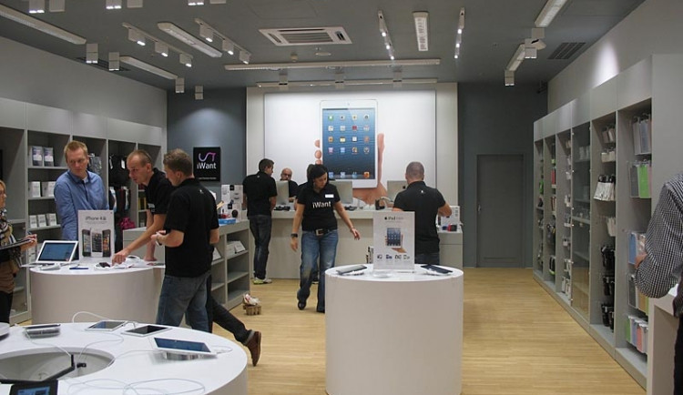 Nová značková prodejna Applu v Českých Budějovicích