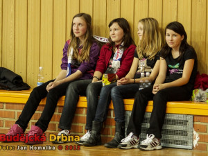 Na zápas přišly také mladičké fanynky