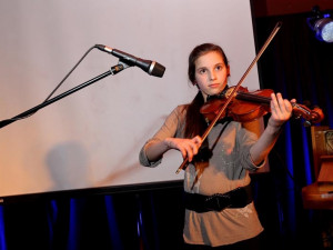 Ústřední melodie z Pirátů z Karibiku v podání Johanky Kyselkové