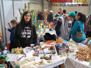 Své výrobky zde prodávaly i děti z dětských domovů