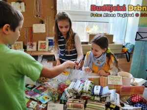 Děti v roli prodejců