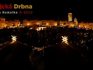 Zaplněné náměstí Přemysla Otakara II.