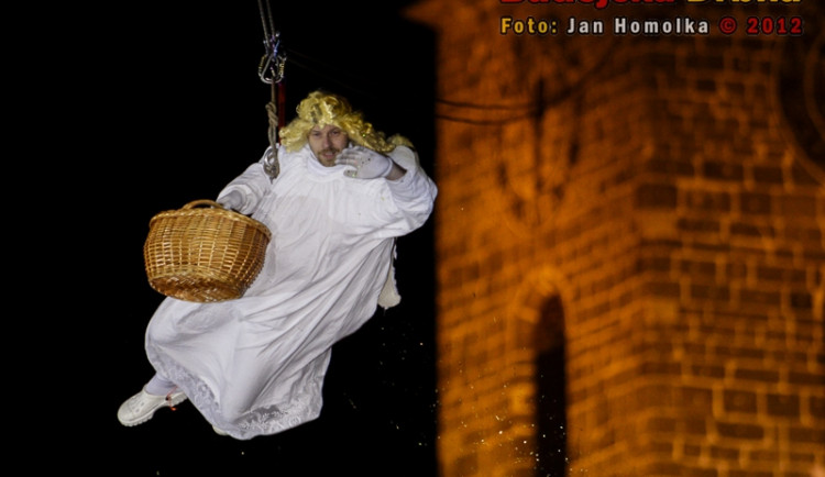 Přílet anděla z Černé věže