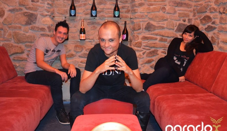 John Ash, Marotha a Zu (zleva)