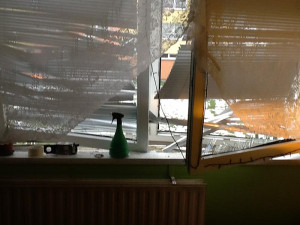 K výbuchu došlo v prvním patře paneláku ve Vodňanské ulici