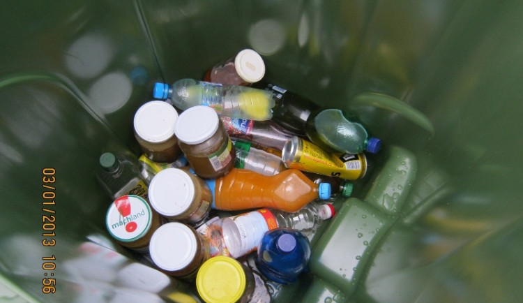 Nádoba v ulici Větrná na sídlišti Šumava