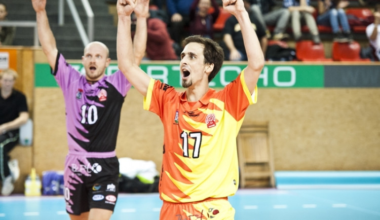 Luděk Švejcar (v popředí) na snímku s Michalem Sládečkem