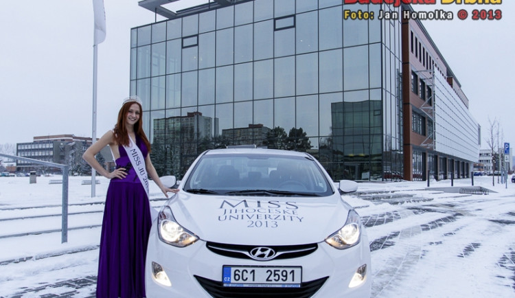 Jednou z výher Jitky Volné bylo zapůjčení vozu hyundai