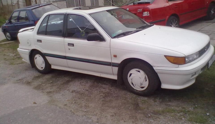 Ukradené Mitsubishi Lancer