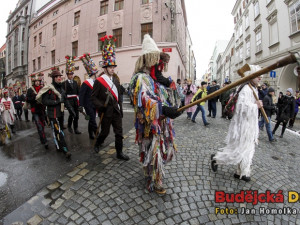FOTO: Náměstí ožilo masopustním veselím
