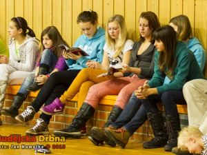 Někoho zajímala hra, jiné ročenky s fotkami hráčů