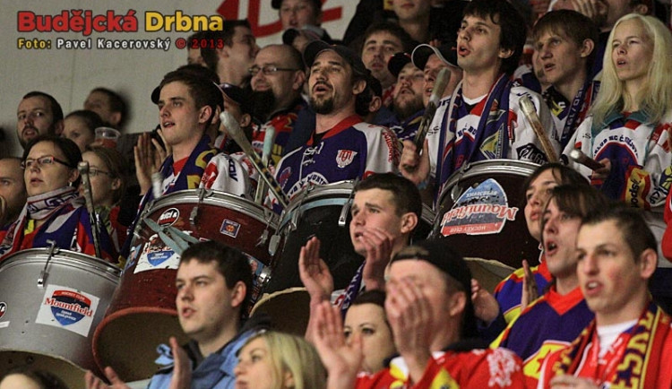 Vstupenky na předkolo play-off zůstanou levnější