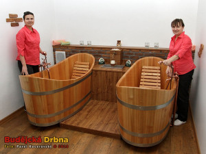 Lucie Trsková s Jiřinou Soukupovou (zleva)