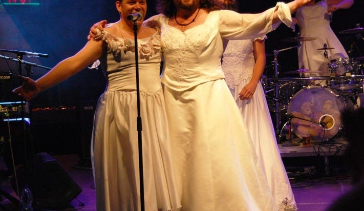 Loňský koncert Monkey Business na budějckém náměstí