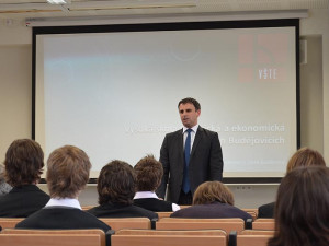Jihočeský hejtman Jiří Zimola na VŠTE