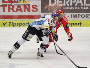 Peter Húževka stíhaný René Vydareným