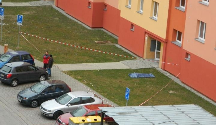 Úterní sebevražda na sídlišti Máj