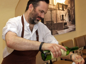 Číšník z Olivieru Ondřej Vitha se za znalce vína nepovažuje, přesto jsou jeho vědomosti neuvěřitelné