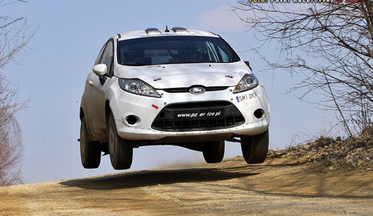 Maximální nasazení košického pilota Martina Kočiho při šotolinovém testu na Budějcku