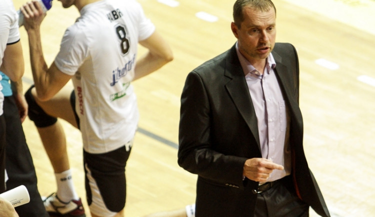 Trenér Jihostroje Jan Svoboda připravil svůj tým na soupeře z Brna také po taktické stránce