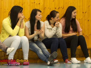 Ukázce sebeobrany pro každou třídu policisté věnovali 45 minut