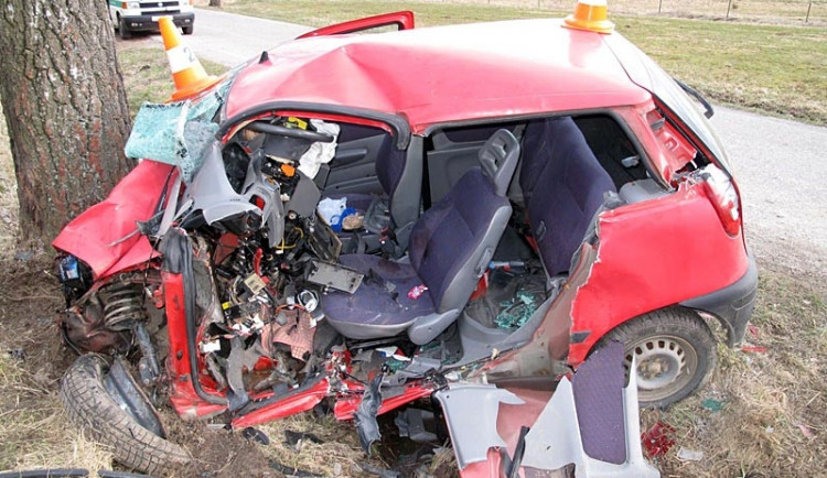 Zdemolovaný Fiat Punto mladého řidiče z Táborska
