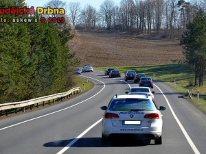 Kolona doprovázející tatarskou delegaci