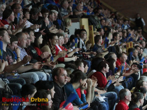 Ve Sportovní hale se sešly více než dvě tisícovky diváků