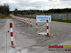 Areál letiště v Plané