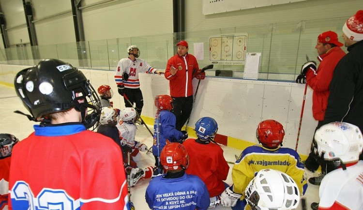 Pouzar Hockey Academy pořádá tréninkový kemp