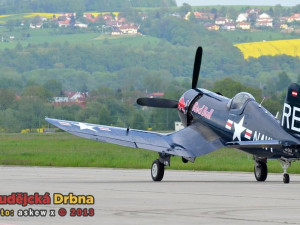 Trénink Flying Bulls leteckého týmu Red Bullu