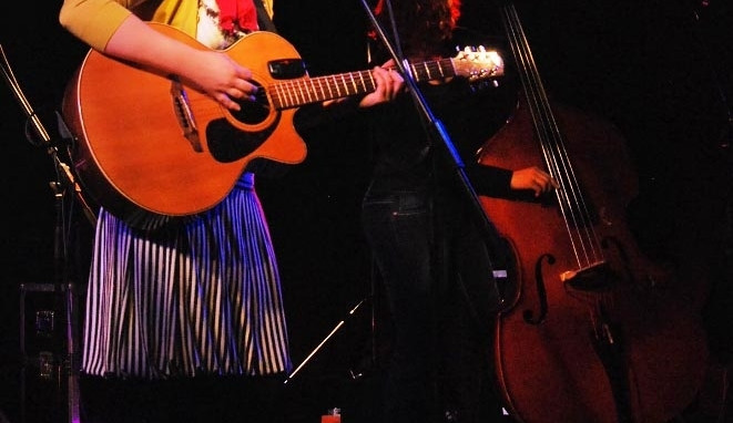 Žofie Kabelkova s Lucií Cíchovou z kapely Epy de Mye