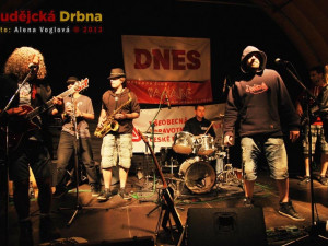 Poslední kapela Pakáš rozjela perfektní jízdu